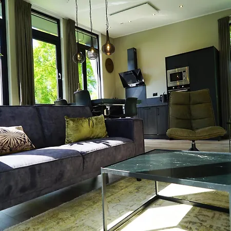 Contemporary Chalet, Near De Efteling 卡茨休维尔